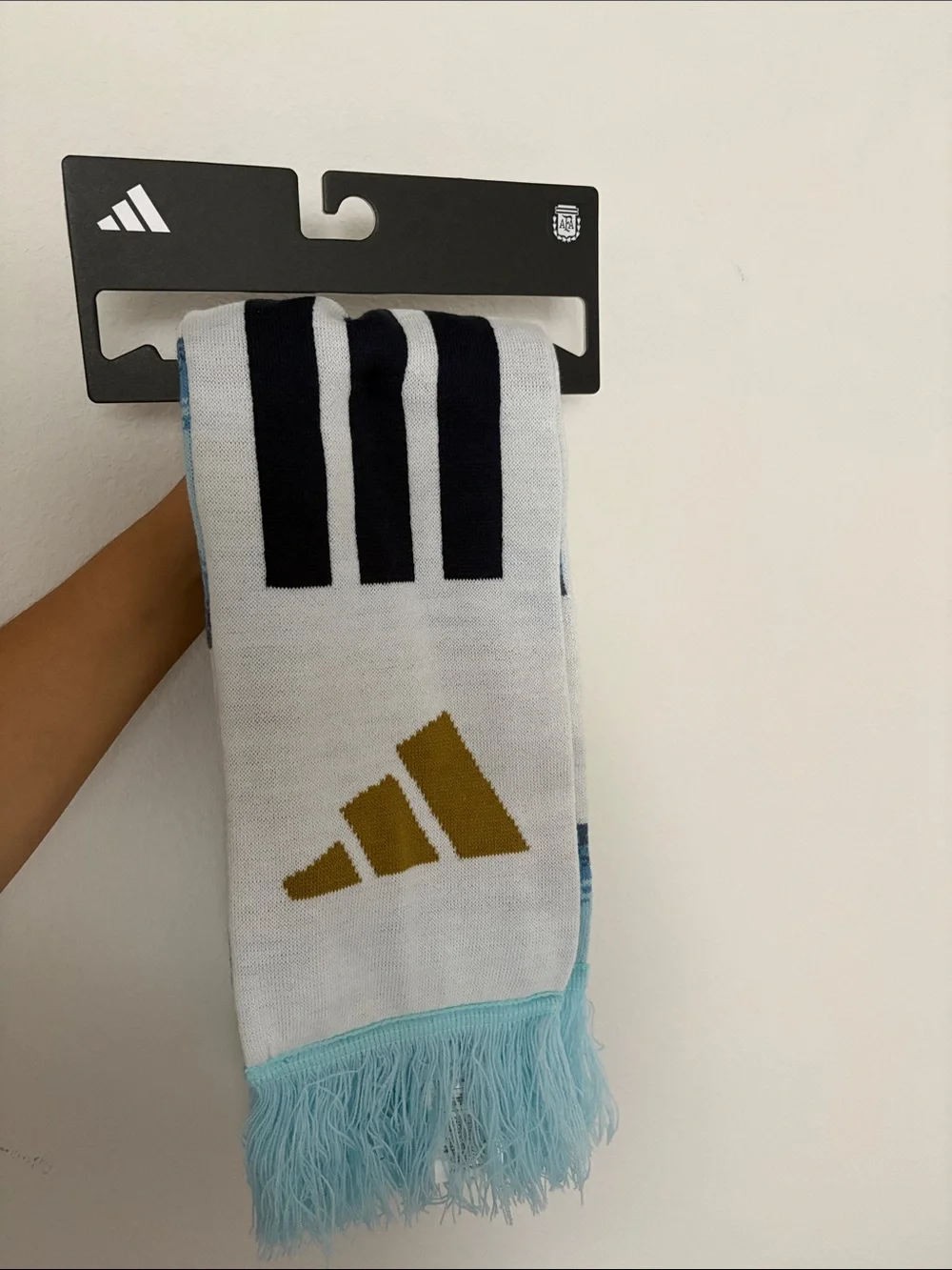Adidas ARGENTINA 26 SCARF with Navy Stripes and Gold Logo